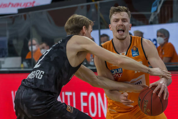 屡次被放大 屡次被放大