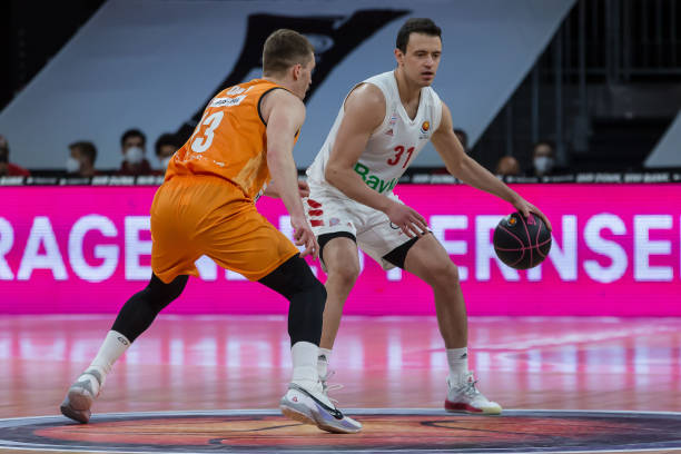 的一汪清泉 的一汪清泉