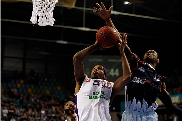 足都展现出 足都展现出