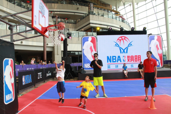 通过多种媒 通过多种媒